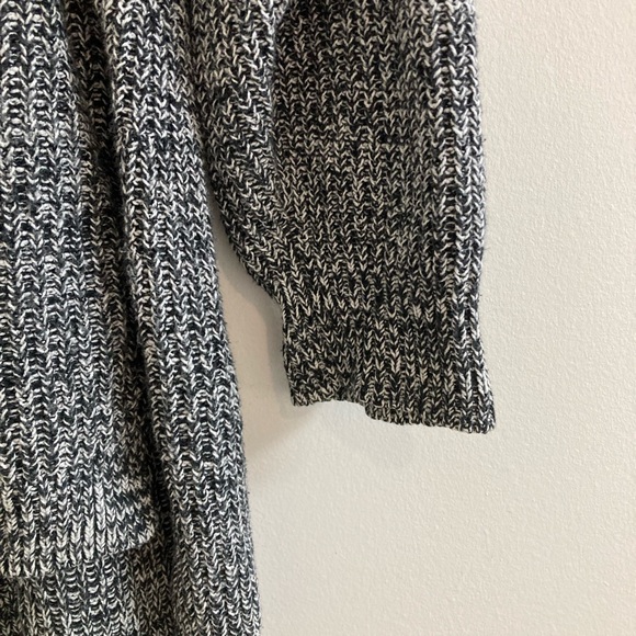 Express Tunic Sweater Womens Small Black White Marbled Cable Knit Oversized - Picture 4 of 7